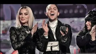 KIMBERLY LOAIZA Y JUAN DE DIOS EN LOS PREMIOS JUVENTUD EN VIVO