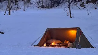 【雪の中でソロキャンプPart２】雪中で焚き火の着火は成功するのか？【冬キャンプ】