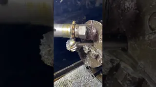 Spiral bevel gear cutting process on milling machine