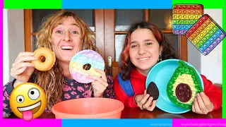 TRADEO de POP IT FIDGET vs REAL - Intercambio de Pop It Fidget ¿Nos enfadamos por los popits?