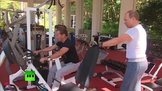 Gym & BBQ  Putin, Medvedev enjoy healthy Sunday in Sochi