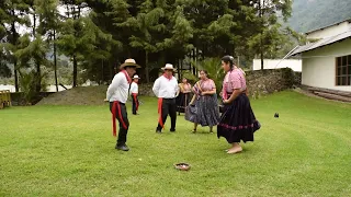 Danza Cultural (Perrajes y Sombreros)