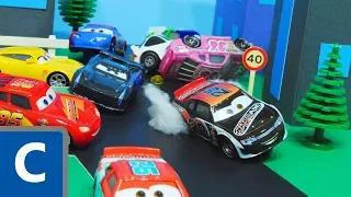 Cars 3 : Phil Tankson & Lightning McQueen And Jackson Storm's Piston Cup Race! - StopMotion