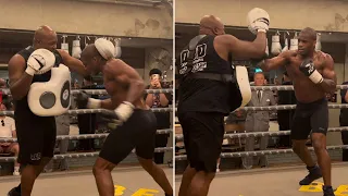 DANIEL DUBOIS DESTROYS PADS AS HE LOOKS TO SHOCK THE WORLD AGAINST USYK!