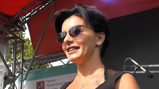 Julia Volkova - Я твоя не первая / Покажи мне любовь / Show Me Love (Live) (09.09.2018)