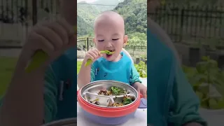 Baby eating food 🍱 #shorts #viral #trending #cute #baby