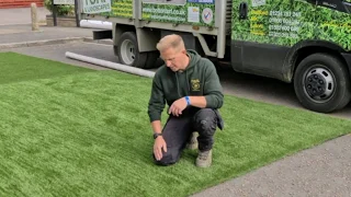 How to lay Artificial grass/lawn with a join.