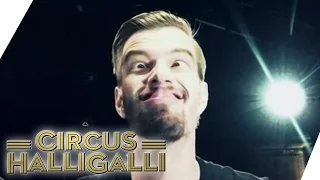 Aushalten: Nicht lachen (Tag Team Edition) Vol. 2 - TEIL 1 | Circus HalliGalli | ProSieben