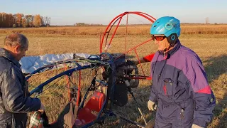 Старт и приземление Юры на самодельном паралёте ...