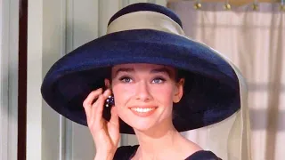 MOON RIVER Beautiful Audrey Hepburn BREAKFAST AT TIFFANY'S Henry Mancini PIANO COVER Easy Notes