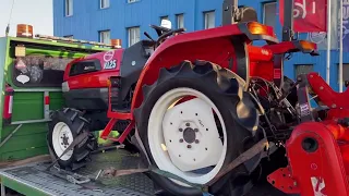 Відвантаження японських міні тракторів з Одеського майданчика Totus -Traktor