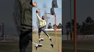 Ronaldo Playing Basketball 🏀🐐👀 #shorts