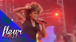 Fleur East - Sax (Live at MTV Crashes Coventry)