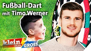 Fußball Dart Challenge: Nachwuchs-Ronaldo gegen Timo Werner! | Klein gegen Groß