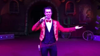 Webers Circus ringmaster Jake Larkin welcomes the crowds