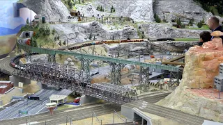 Miniatur Wunderland - America.  Largest Model Railroad in the World!