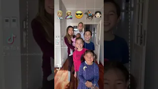 Emoji Challenge Family Edition 🤱🏼 TikTok Trend #shorts Mamiseelen