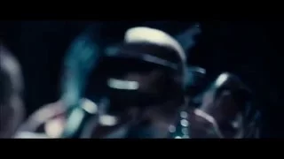 Riddick (2013) - Riddick being crowned Lord Marshal