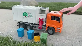 Toy Garbage Trucks in Action!