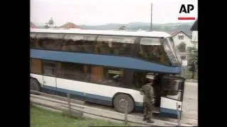 Bosnia - Released Hostages Bus Leaves Pale