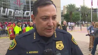 Thousands line up outside Toyota Center ahead of Trump rally