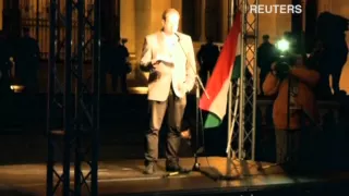 Венгры вышли на улицы из-за планов Орбана