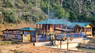 200 days of building a farm, wrapping banh chung, harvesting fruit to sell at the market