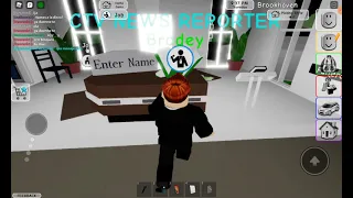 playing roblox Brookhaven 🏡 (became a news reporter)