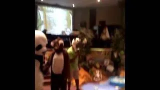 Panda dance @ Pandamania 2011 VBS