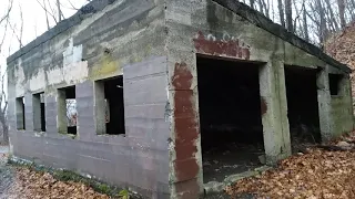 ABANDONED QUARRY AT SLEEPING GIANT HAMDEN CT