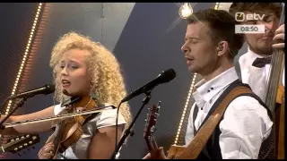 Curly Strings - "Kuule, mees!" (Live @ ETV)