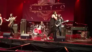 Jeff Scott Soto - Stand Up and Shout (Live)