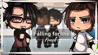 ~•{falling for the freak}•~ Gay glmm