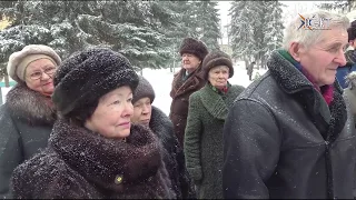 В память о страшной блокаде. К Вечному огню возложили цветы