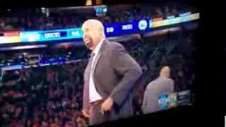 Coach Woodson to Carmelo "the f*ck is he doing?"