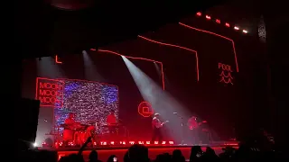 Glass Animals - Poplar St + The Other Side Of Paradise, live at Olympia, Paris, 7th September 2022