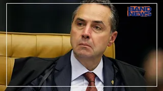 Jair Bolsonaro xinga Luís Roberto Barroso