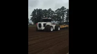Big Bud 600 pulling a Rome Beast 5000 M Kay Supply Plow Days 2016