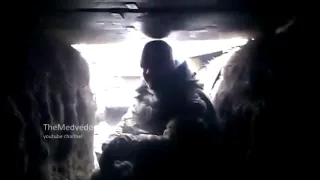 Ополченцы ДНР в окопе под обстрелом сил АТО   Ukraine