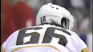 Announcers talk about Mario Lemieux scoring 45 points in 10 games