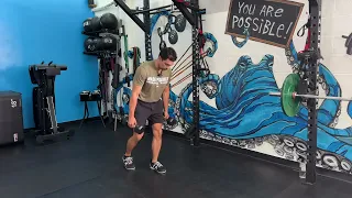 Baby Lunges With DB (short lunge)