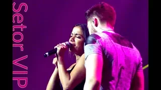 Setor VIP : : Anitta e Gustavo Mioto cantam "Coladinha em Mim" em São Paulo (25/10/17).