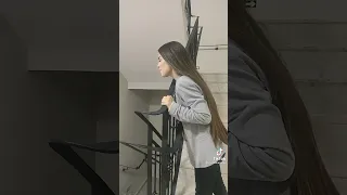 Ela canta muito,vejam que voz perfeita