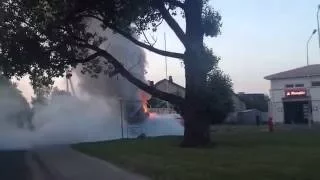 2016 06 02 degalinėje užsidegė automobilis. Car fire at the gas station.