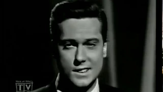 Jack Jones sings Call Me Irresponsible live 1964