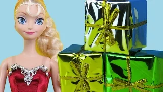 2015 CHRISTMAS Gifts ! ELSA, ANNA toddlers open the Christmas presents! Cool toys!