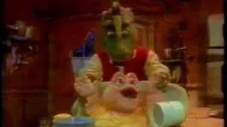 Dinosaurs - Baby Sinclair & the Cookie