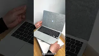 Unboxing MacBook Air