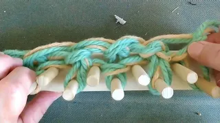 Knitting a Chair pad on the Kiss Rug Rake