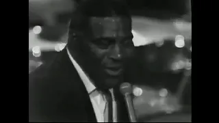 Howlin' Wolf "Smokestack Lightning" Live 1964